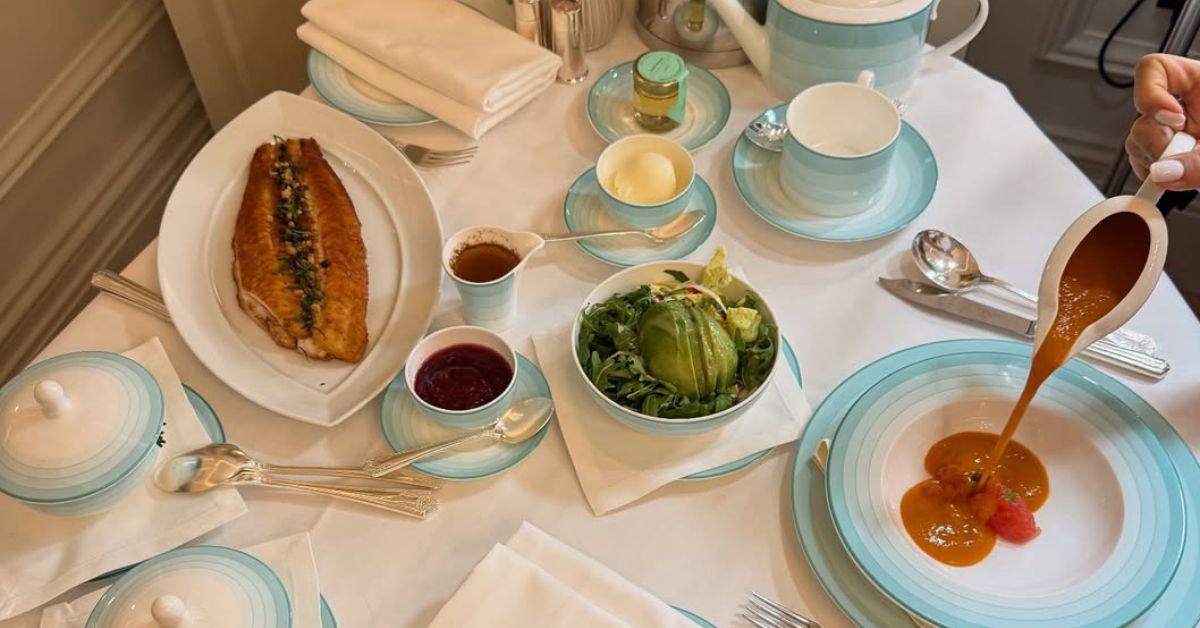 image of The 'Black Widow' singer posted a photo of her delicious lunch.