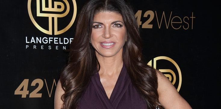 Teresa Giudice Rang In Her 44th Year With Family, Friends, & An Ice