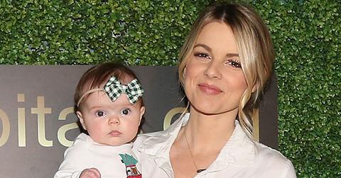 Ali Fedotowsky Poses With Daughter Mom Shamed Nanny