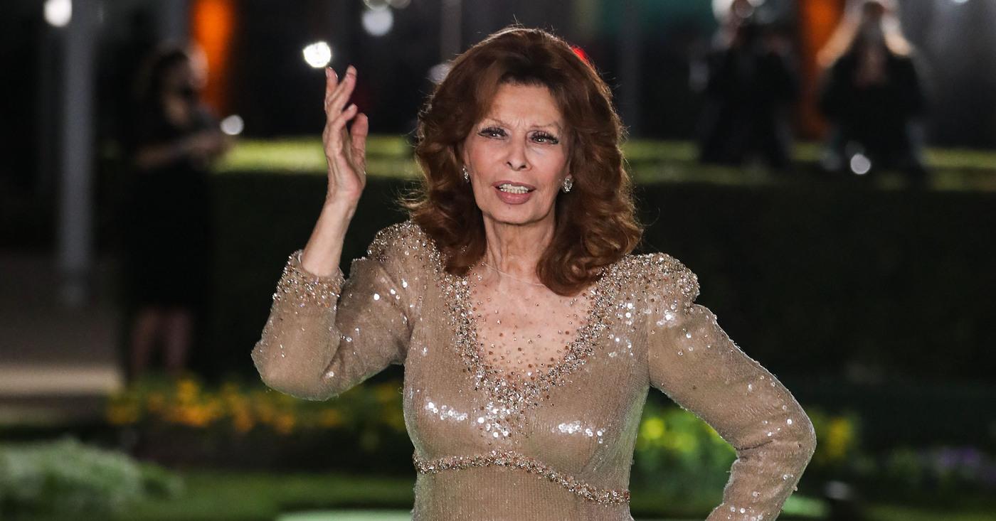 Sophia Loren, 89, Rushed To Hospital For Emergency Surgery After Fall