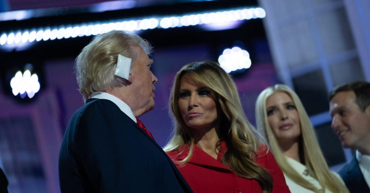 Melania Trump Avoids Kissing Husband Donald On The Lips At RNC: Watch