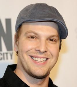 2011__02__okmagazine horoscopes gavindegraw 266&#215;300.jpg