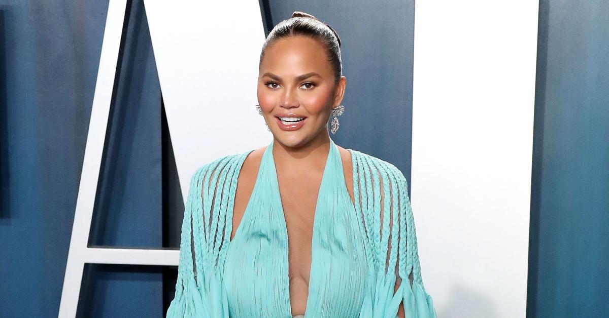 taylor swift chrissy teigen celebs boozy blunders chrissy