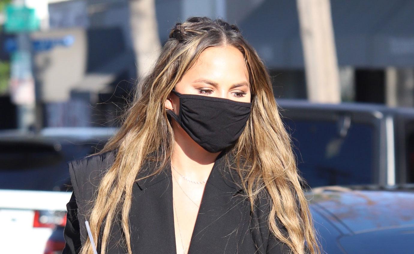 Celebs Out & About With Face Masks On: Chrissy Teigen