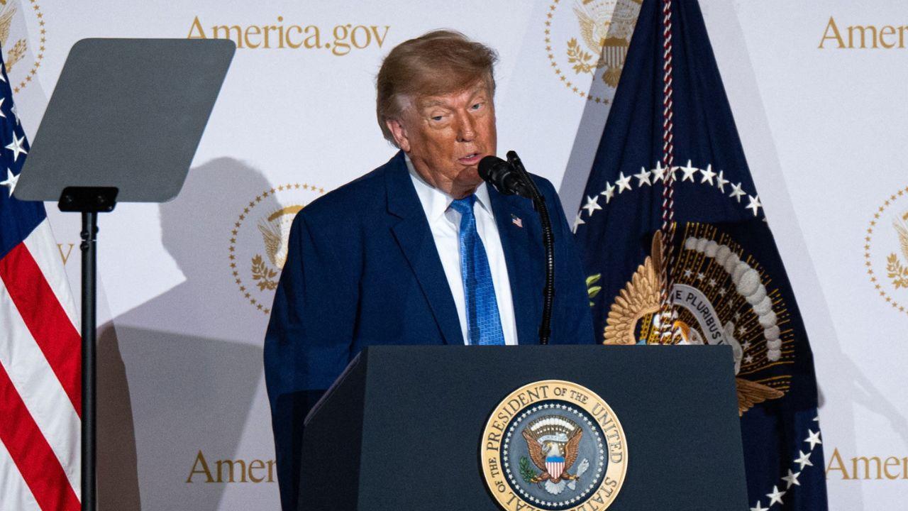 Image of Jimmy Kimmel highlighted Donald Trump’s unusual stance as footage showed him leaning at an awkward angle.