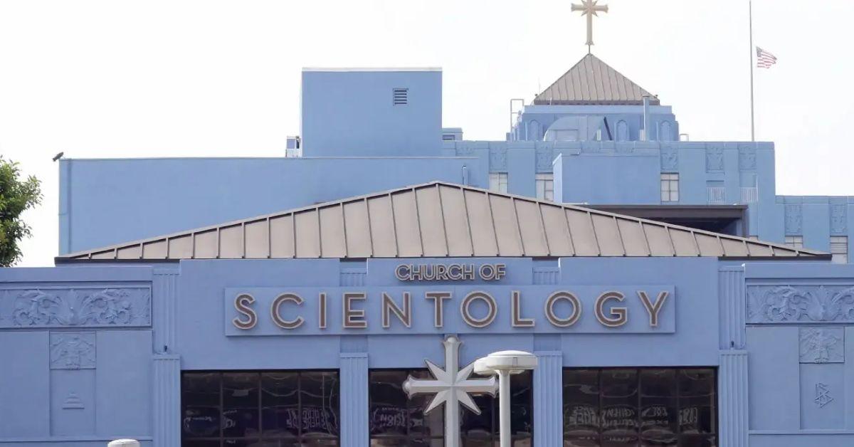 ex scientologist leah remini doesnt think tom cruise will leave religion