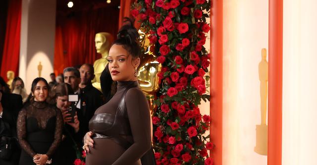 Oscars 2023: Pregnant Rihanna Shows Baby Bump on Red Carpet