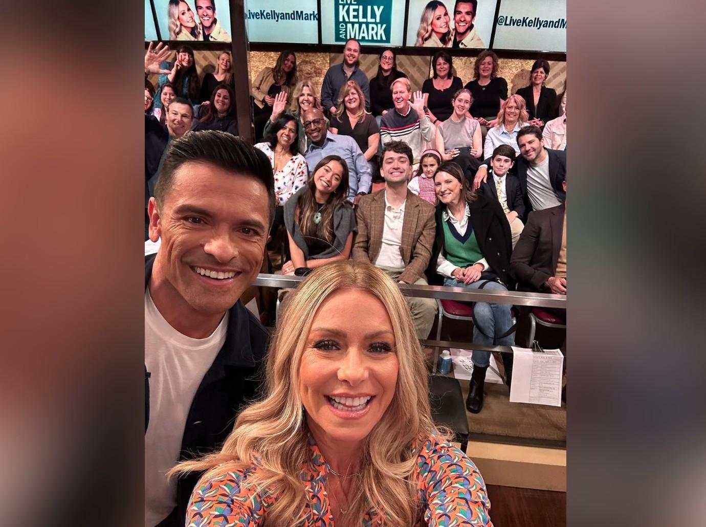 kelly ripa mark consuelos trolled pda first episode live cohosts