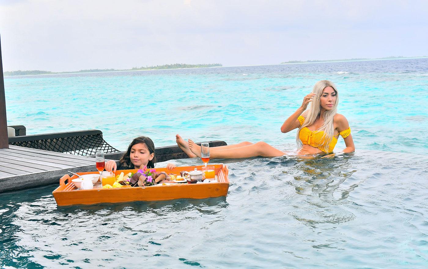 EXCLUSIVE: Farrah Abraham enjoys a &#8216;floating breakfast&#8217; while vacationing in Maldives.