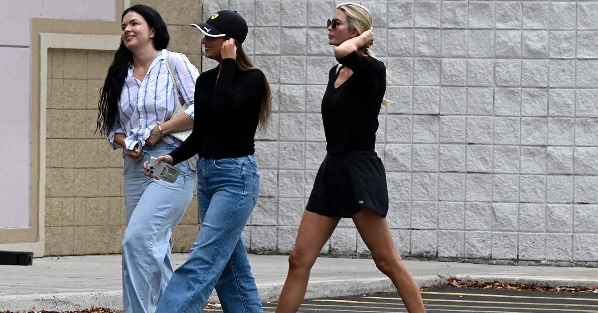 ivanka trump shows off tanned legs