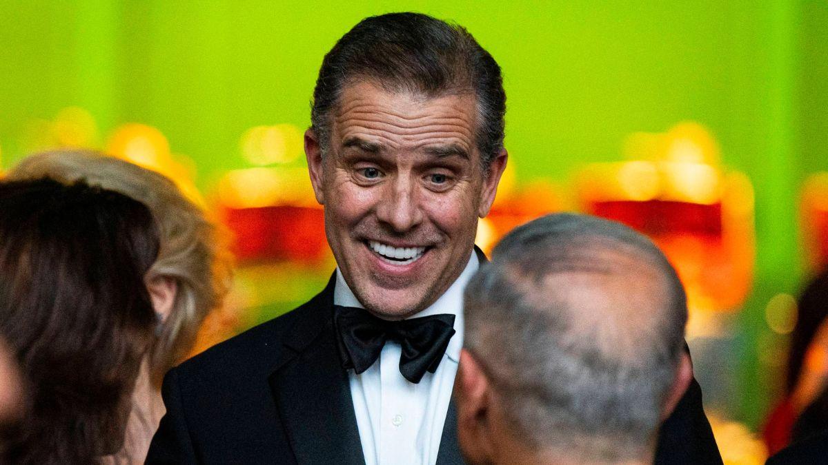 Photo of A mysterious figure was captured in footage hours before Jeffrey Epstein's suicide.