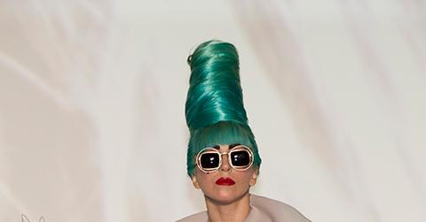 Ok_32713_lady_gaga_green.jpg