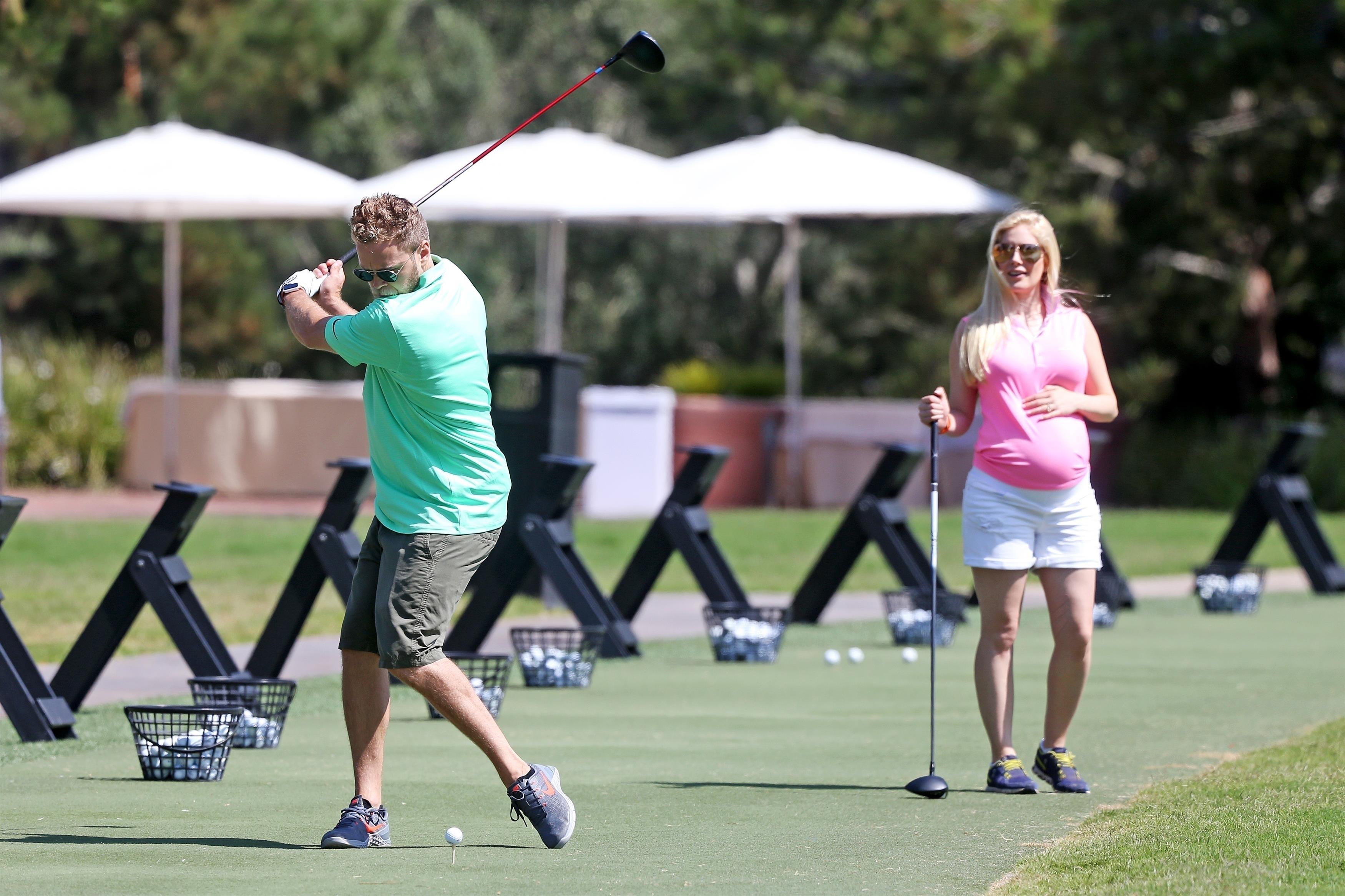 *EXCLUSIVE* Heidi Montag and Spencer Pratt enjoy a romantic round of golf at the Pelican Resort