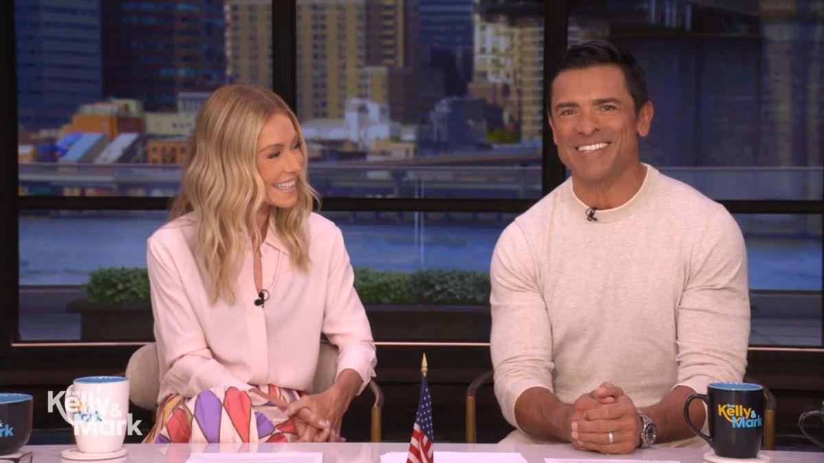 Photo of Kelly Ripa and Mark Consuelos