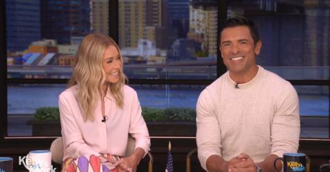 Photo of Kelly Ripa and Mark Consuelos