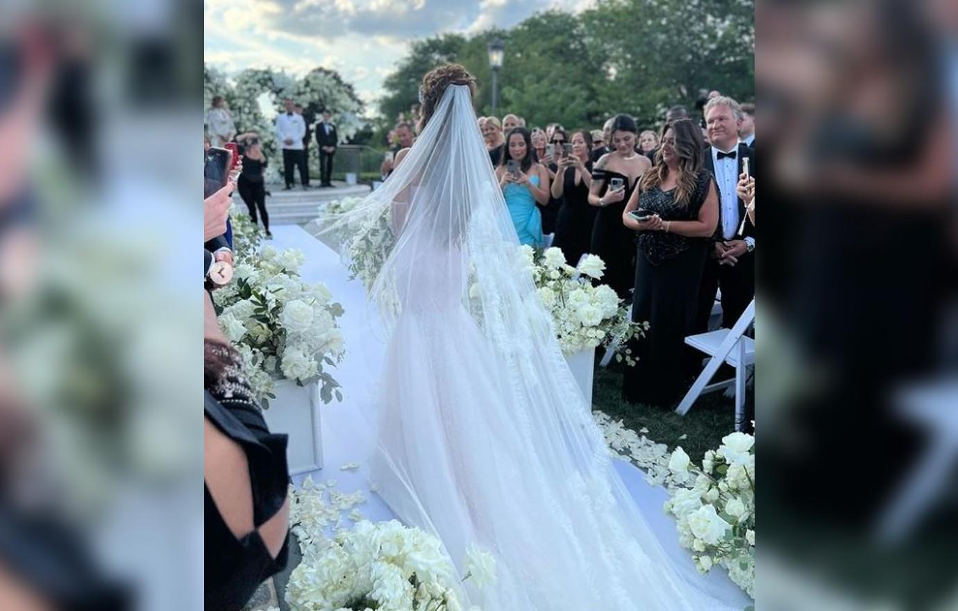 inside teresa giudice luis ruelas wedding dress guests music