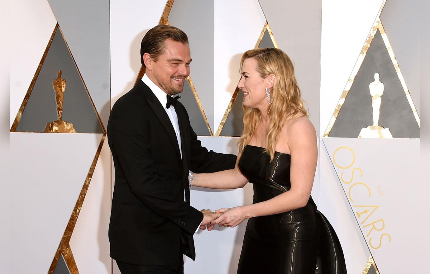 Kate Winslet Leonardo DiCaprio Very Close 04