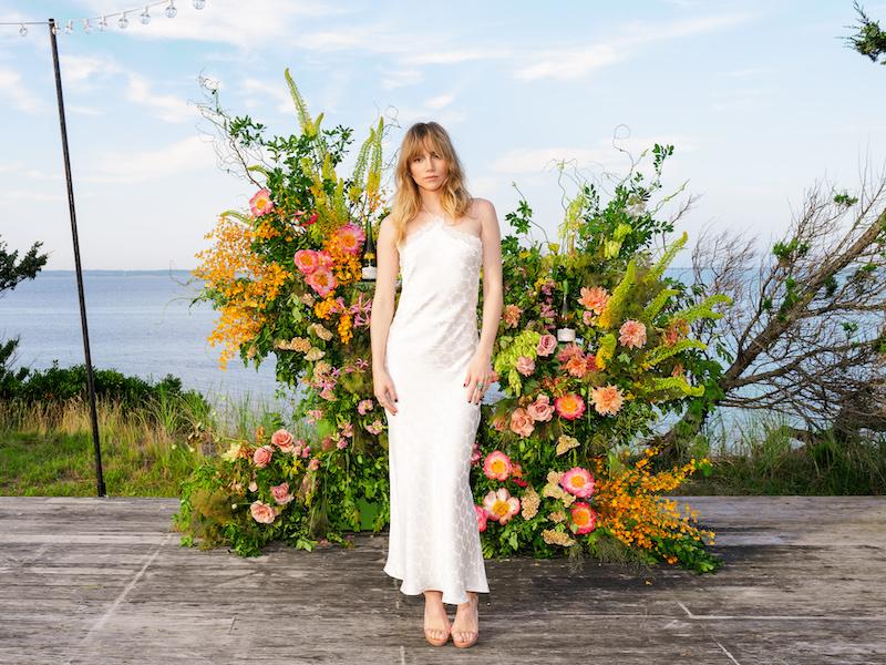 suki waterhouse at cloudy bay x outstanding in the field dinner