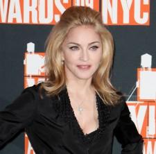 2009__12__madonna 225×222.jpg