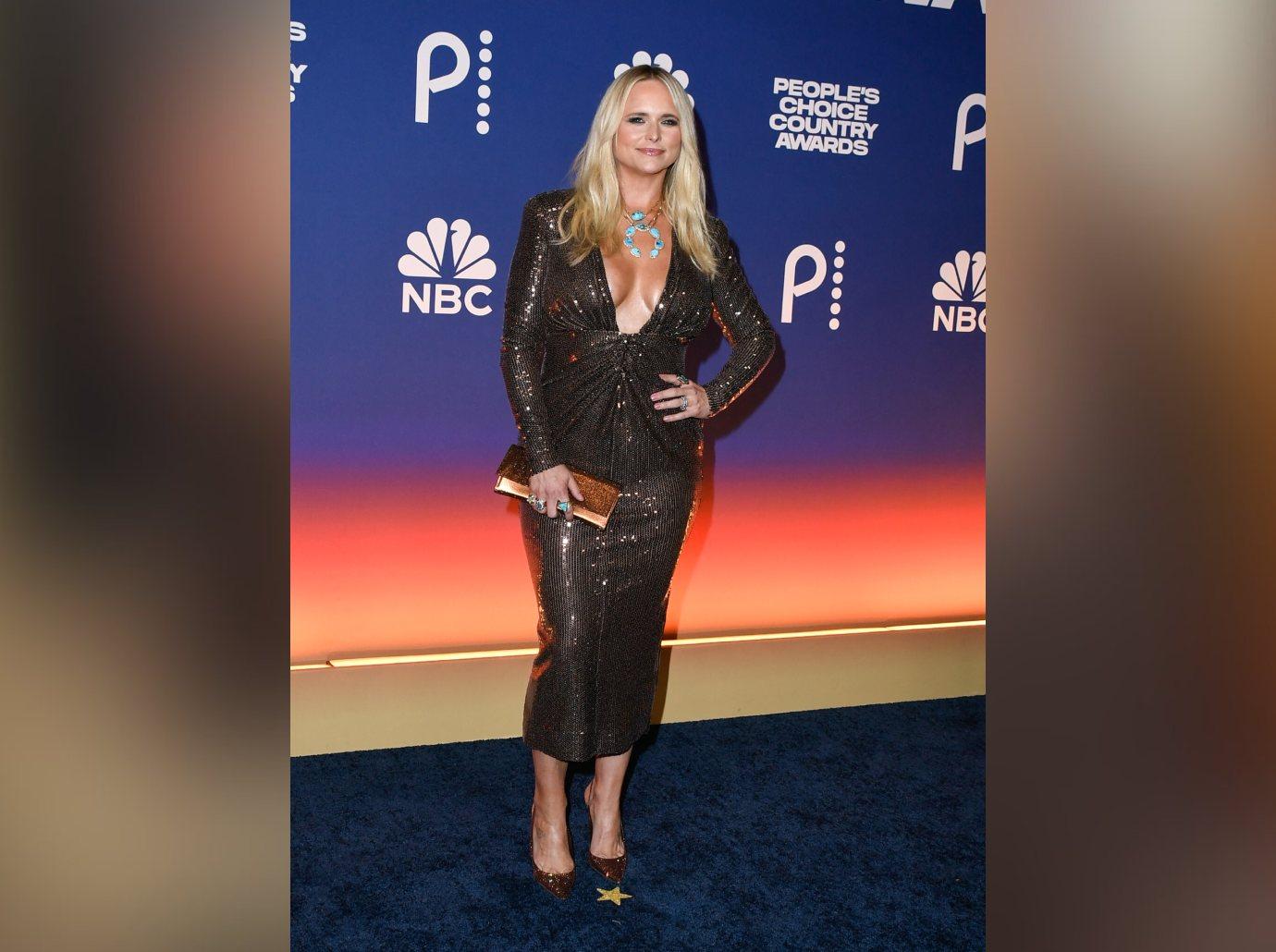 miranda lambert low cut dress husband brendan mcloughlin peoples choice country awards photos