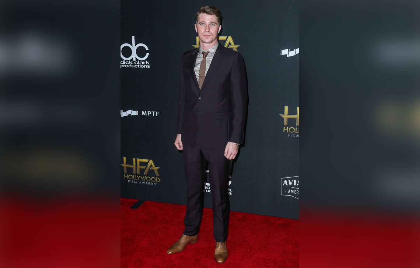 garrett hedlund attempted to jump out moving vehicle arrest report