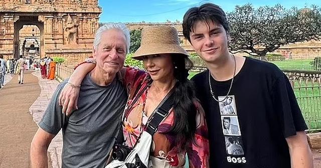 catherine zeta jones cozies up michael douglas son in india pp
