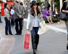 2009__12__wenn5407355 225×177.jpg