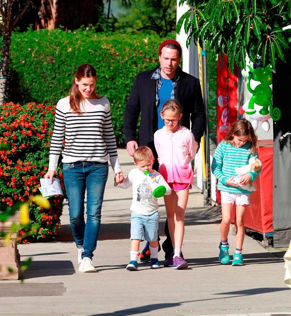 Ben Affleck Jennifer Garner Christmas Plans Getaway Kids