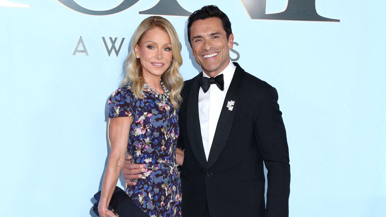 Image of Ripa and Consuelos at an event.