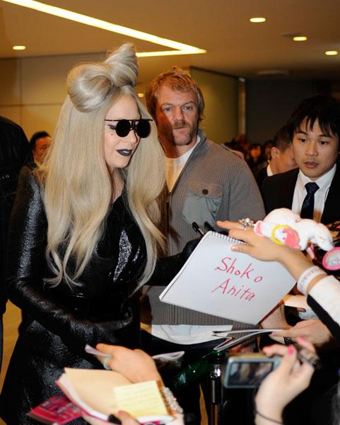 Ok_060413_lady gaga_0_ _1.jpg