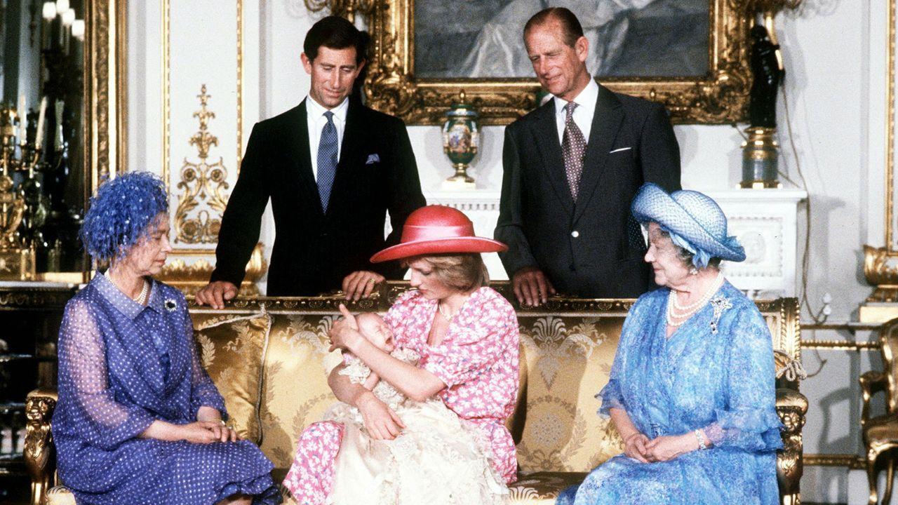 image of royal family