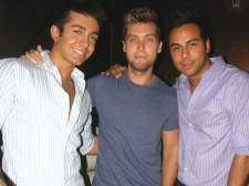 2009__09__lance bass 2 225&#215;168.jpg