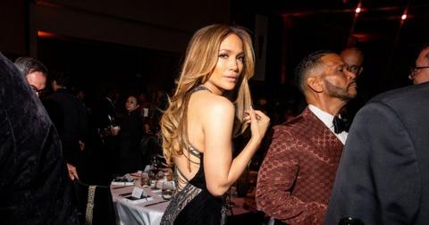 Ben Affleck & Jennifer Garner Reunite On Thanksgiving, J.Lo Goes Solo