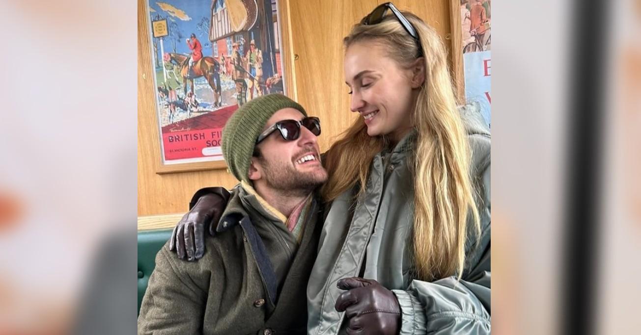 sophie turner packs on the pda with angel pie boyfriend peregrine pearson as ex joe jonas