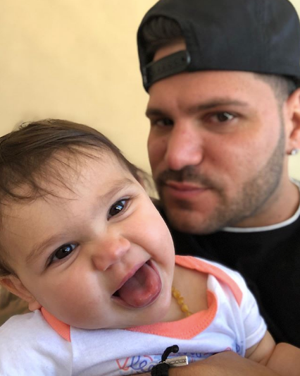 Ronnie Ortiz-Magro & daughter