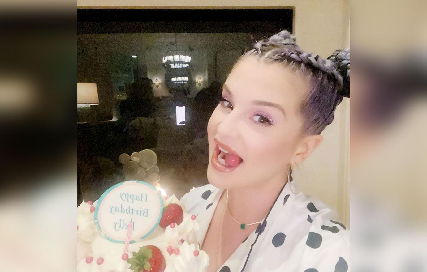 kelly osbourne celebrates five months sober on th birthday