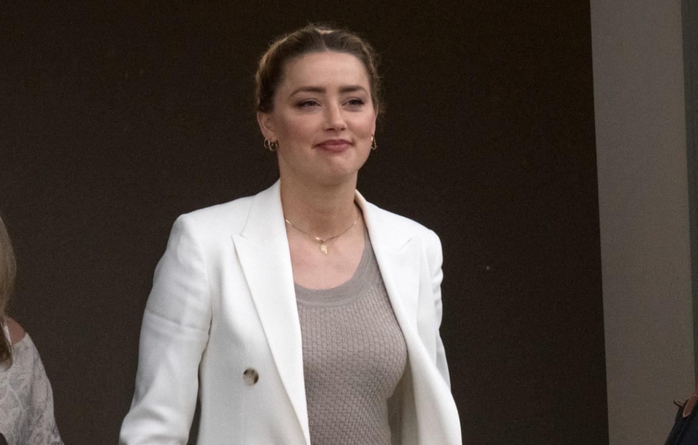 johnny depps friend sociopathic amber heard enjoyed fighting