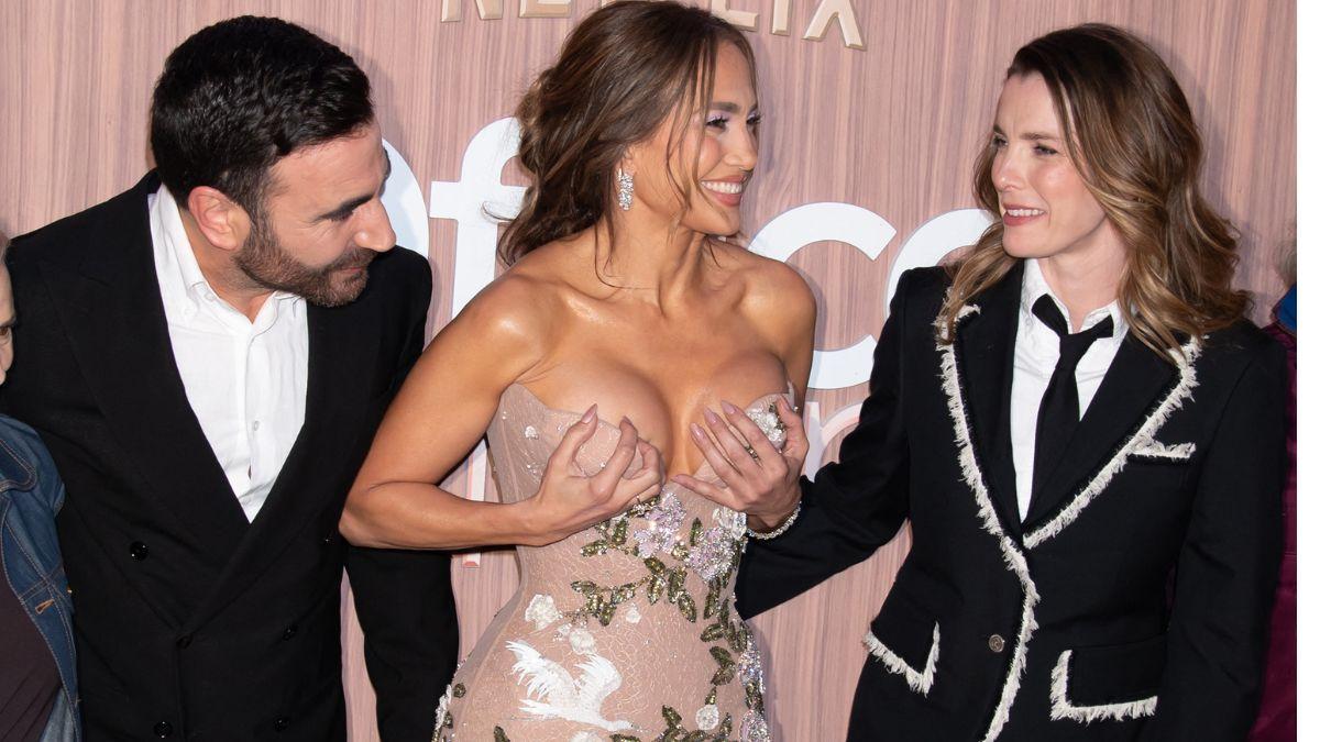 Photo of Brett Goldstein, Jennifer Lopez and Betty Gilpin