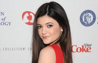 Kylie jenner teaser_319x206.jpg