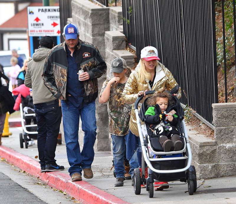 Gwen Stefani and Blake Shelton take the kids out on a road trip to Lake Arrowhead