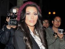 2010__01__FP_4354586_Kardashian 225×169.jpg