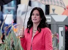 2010__01__Courtney_Cox_Jan22_01A 225×164.jpg