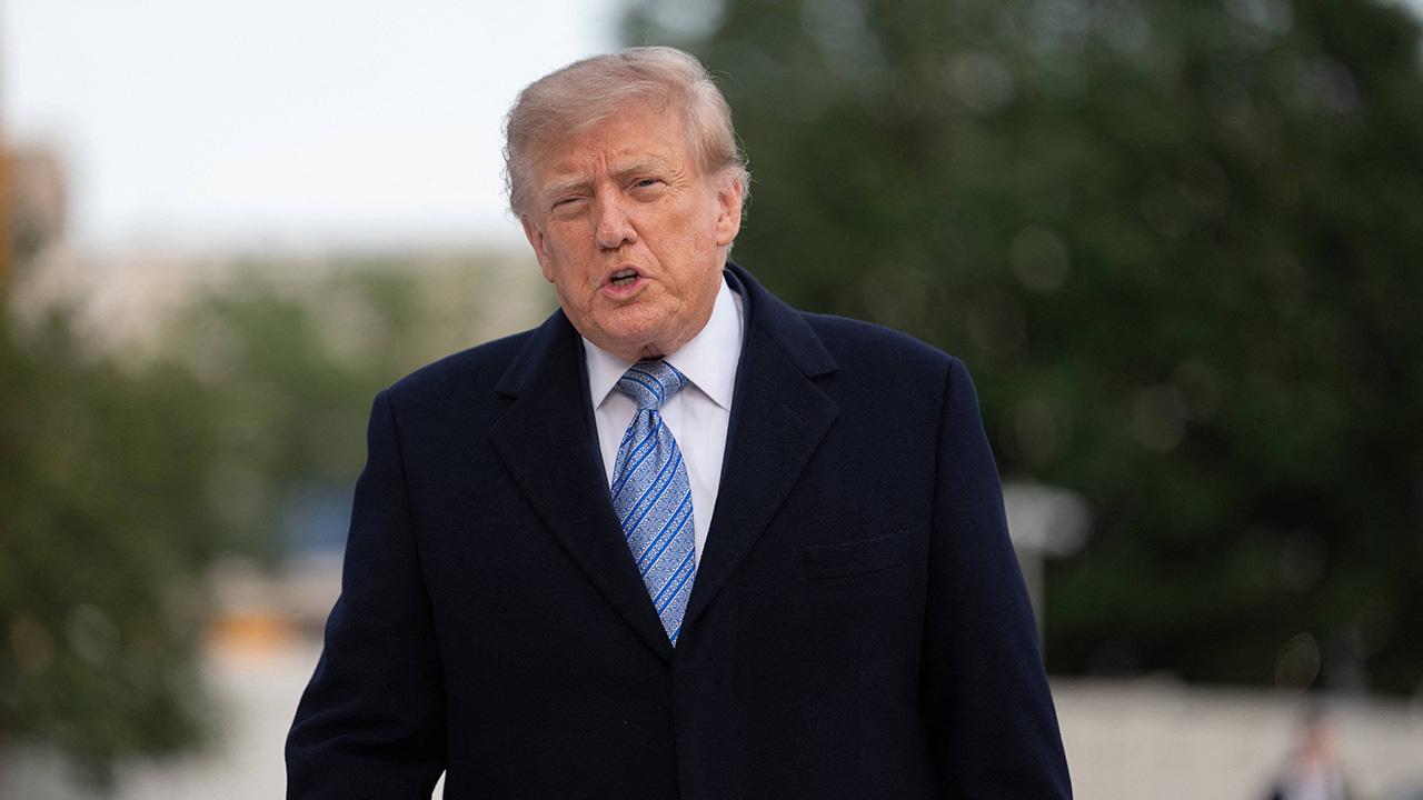 Image of Donald Trump reportedly seemed 'unusually' unsteady on his feet.