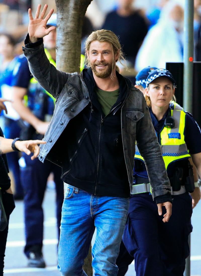 *NO MAIL ONLINE* Thor Ragnarok stars Tom Hiddleston and Chris Hemsworth greet fans between takes during filming in Brisbane