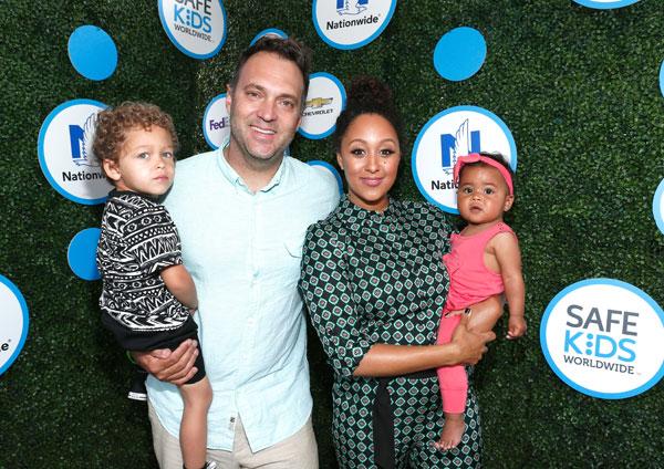 Tamera Mowry And Adam Housley Cuddle Their Kids Aden John Tanner And ...