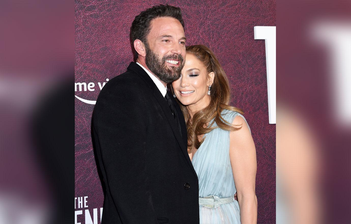 ben affleck jennifer lopez gush red carpet tender bar premiere