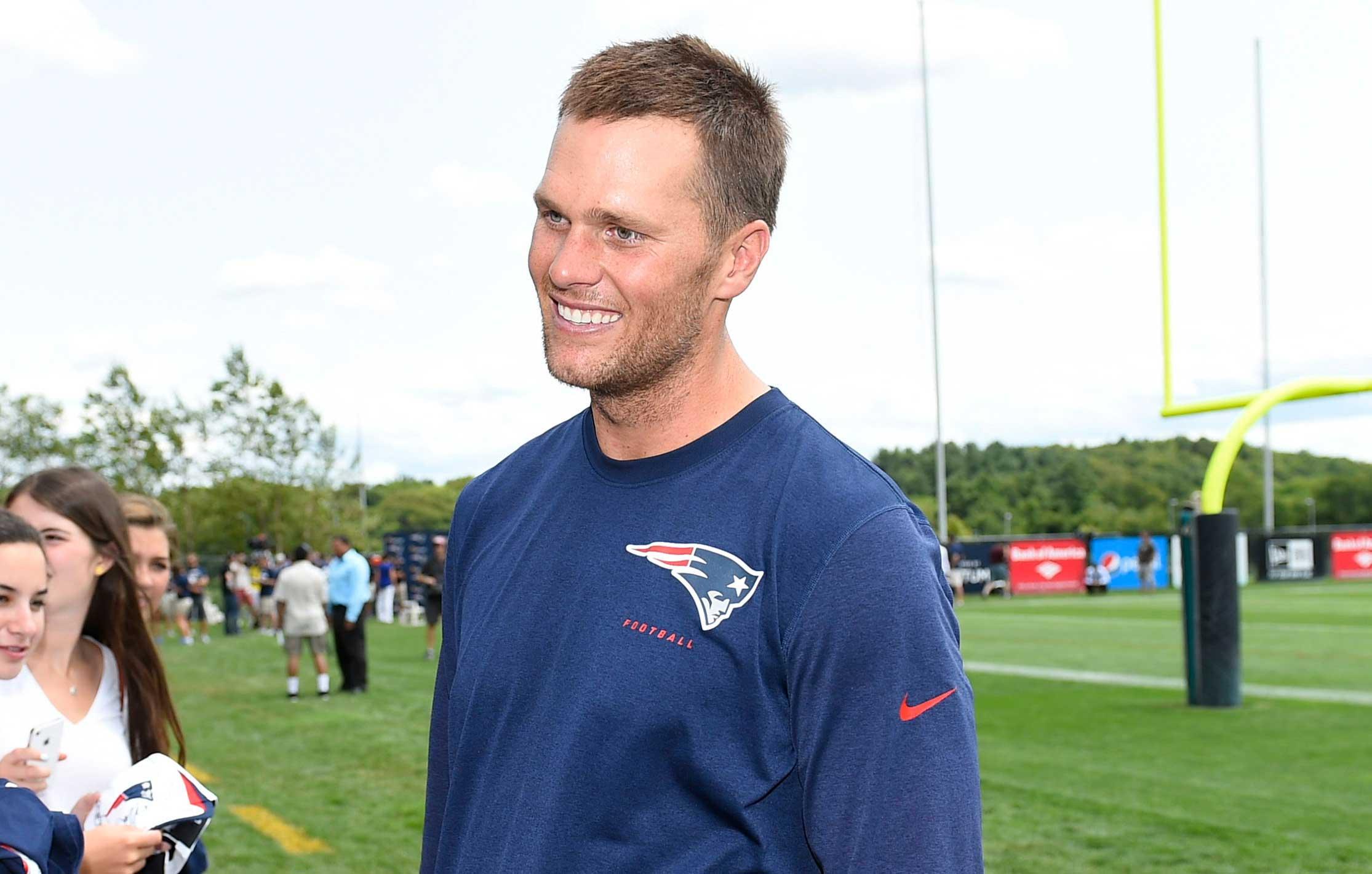 Antonio Brown appears to shade Tom Brady amid Gisele Bündchen