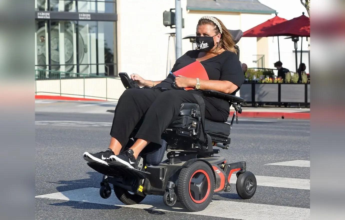 Why is Abby Lee Miller using a wheelchair?