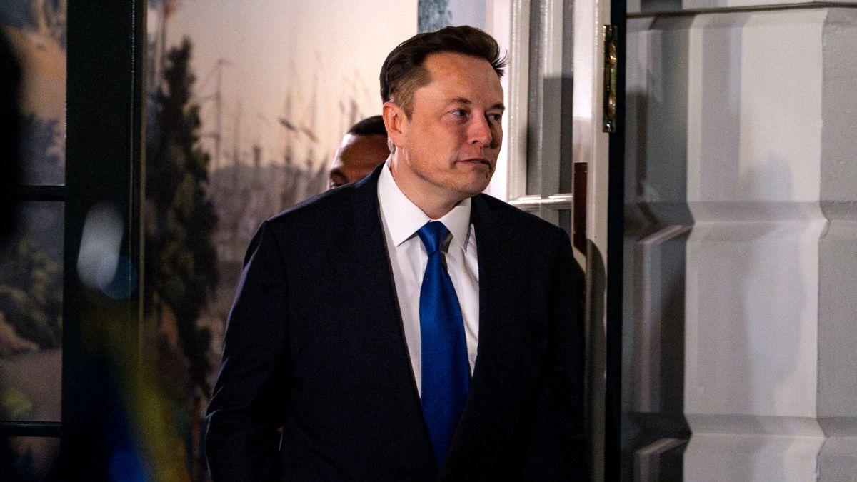 Image of Elon Musk reportedly threatened legal action over custody concerns.