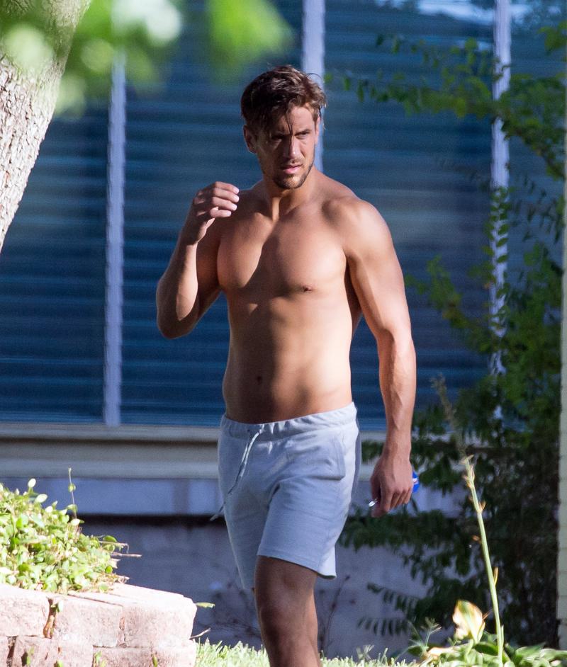 EXCLUSIVE: **PREMIUM EXCLUSIVE RATES APPLY**Bachelorette winner Jordan Rodgers shows off his body outside the new home he shares with JoJo Fletcher in Dallas.